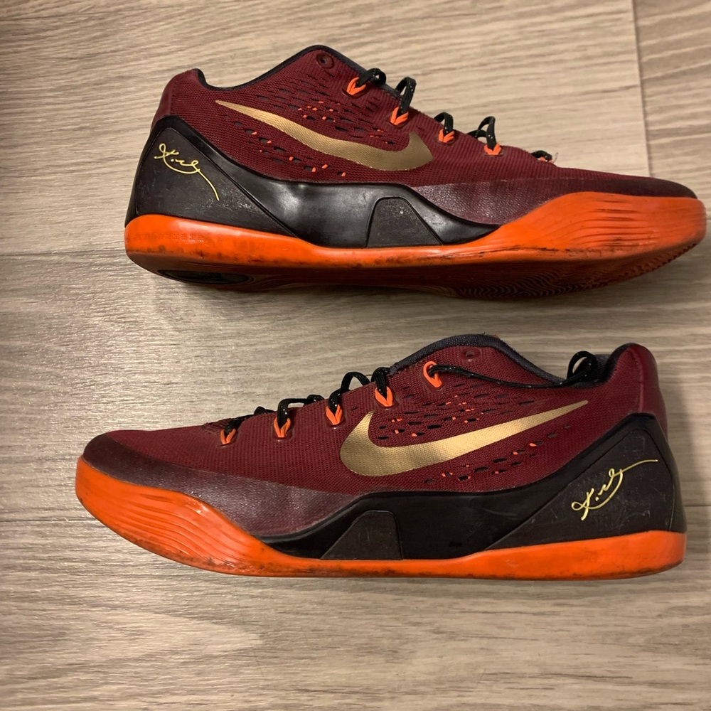 A pair of Kobe’s